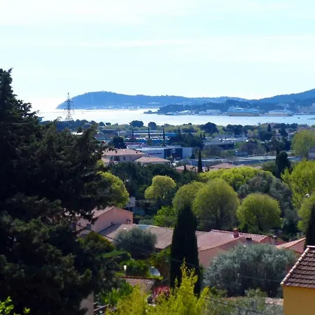 Beautiful Family With Sea View Holiday home Ollioules