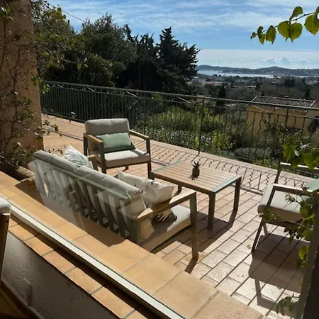Beautiful Family With Sea View Holiday home Ollioules
